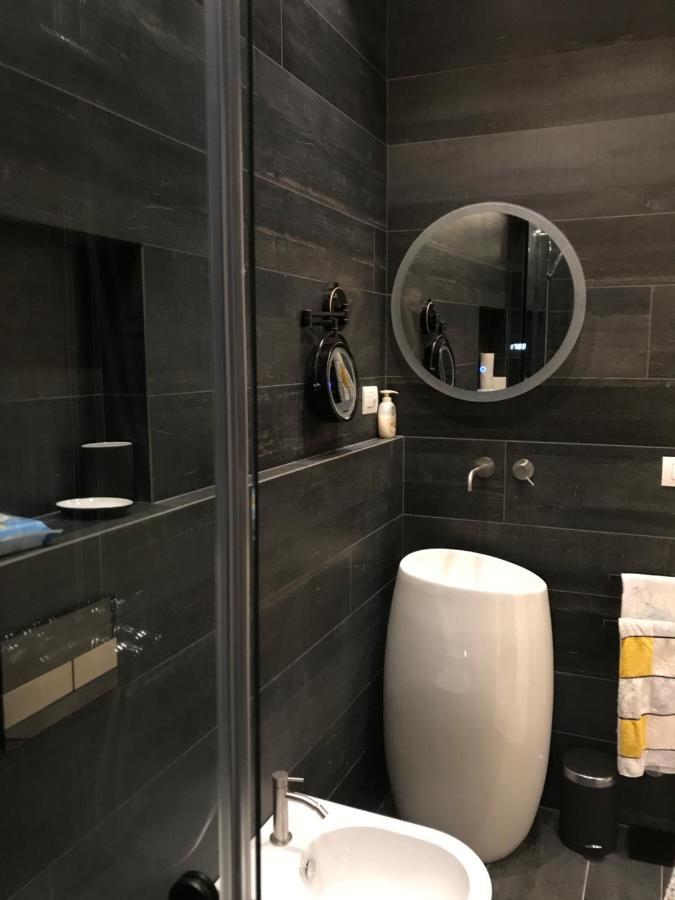 Studio 18 Apartment Milan Luaran gambar