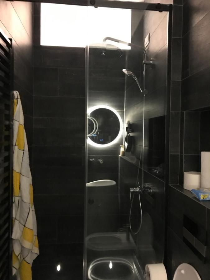 Studio 18 Apartment Milan Luaran gambar